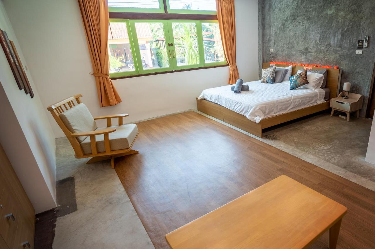 Tonmai Suites Koh Lanta Ngoại thất bức ảnh
