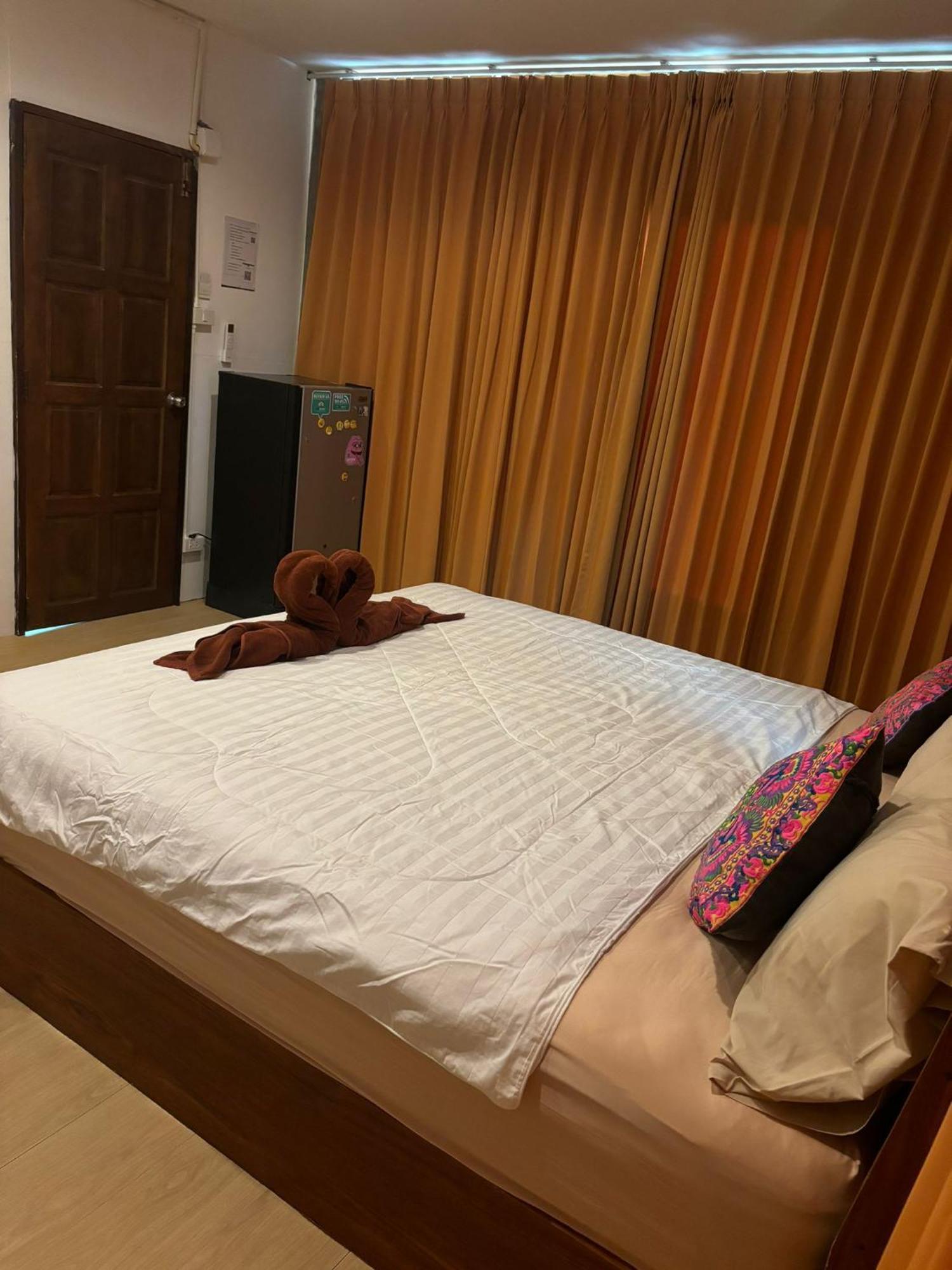 Tonmai Suites Koh Lanta Ngoại thất bức ảnh