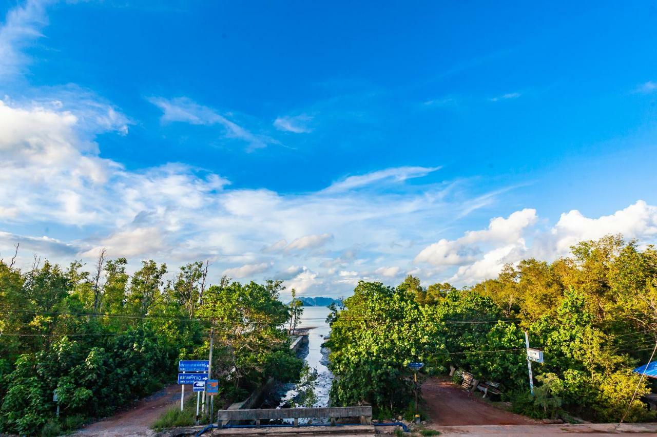 Tonmai Suites Koh Lanta Ngoại thất bức ảnh