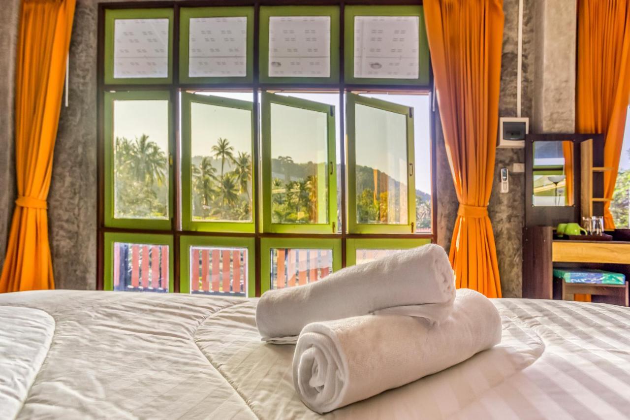 Tonmai Suites Koh Lanta Ngoại thất bức ảnh